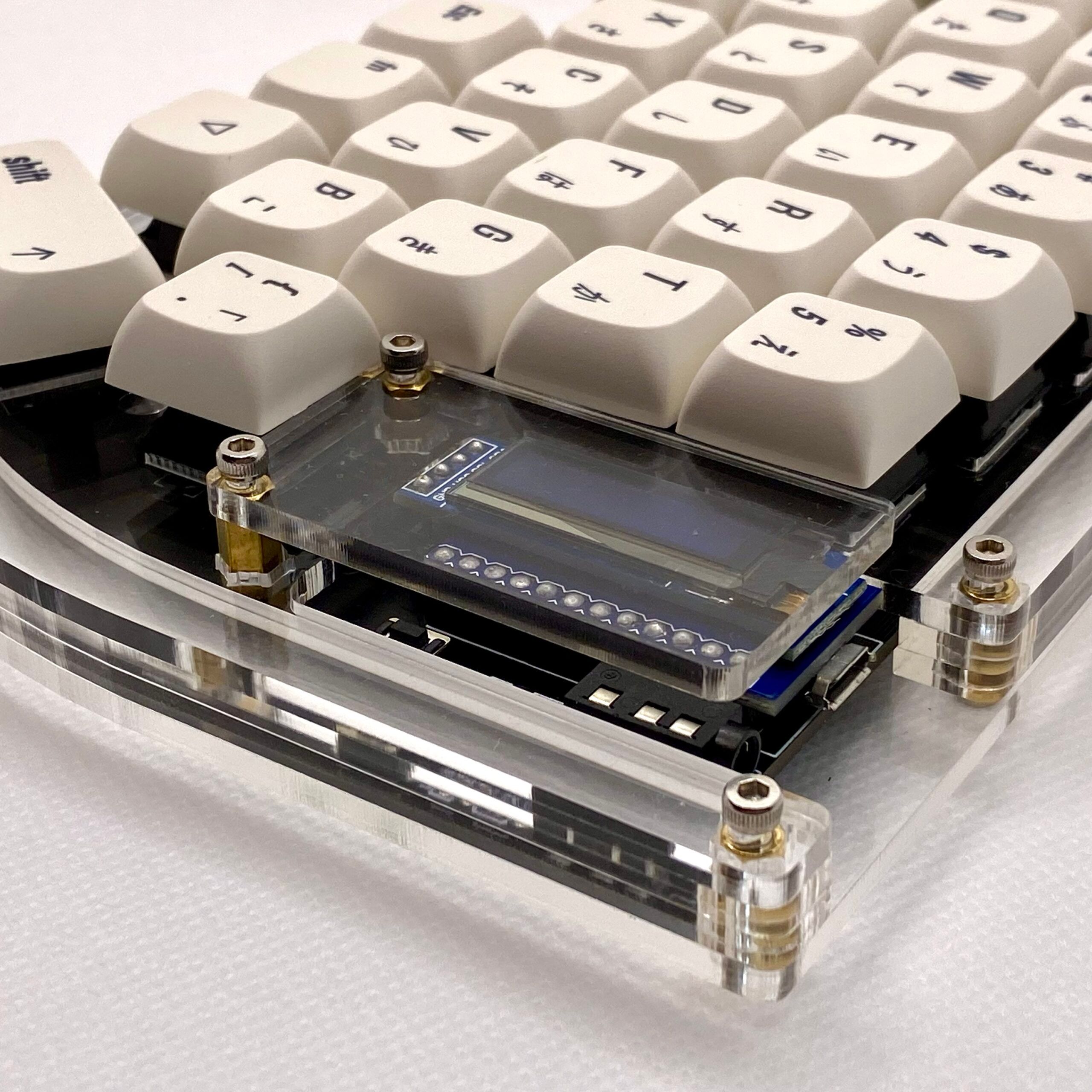Lily58 Pro Stacked Acrylic Mid-Profile Case Kit - Image 7