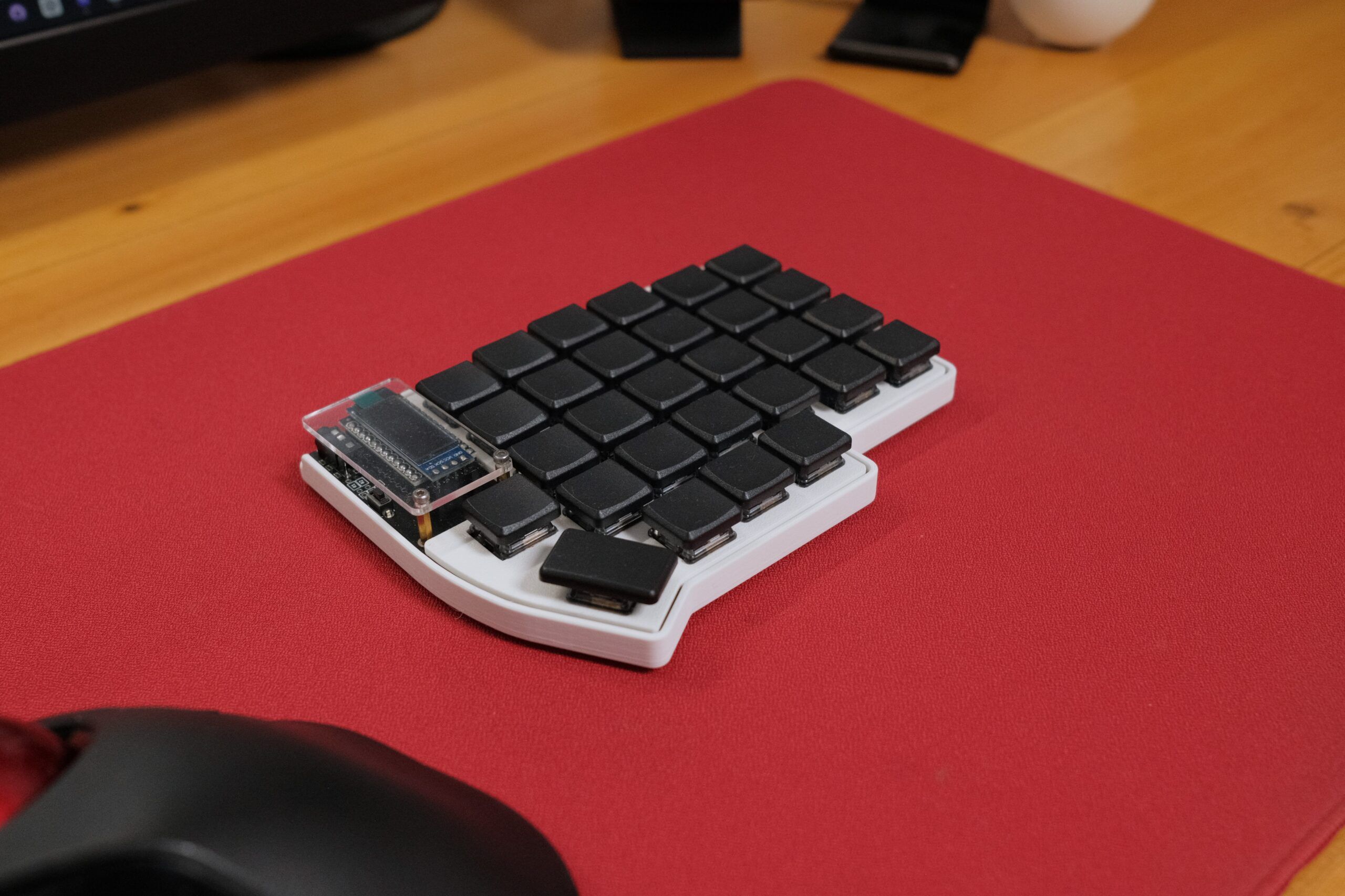 Lily58 Pro Choc Low-profile Hotswap Complete Split Keyboard - Image 2